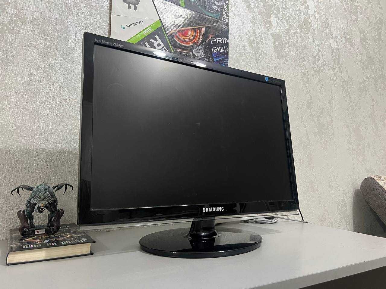 Монитор Samsung / 22 дюйма / DVI-D / VGA