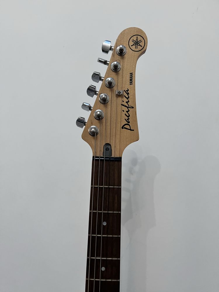 Электрогитара Yamaha Pacifica 120H