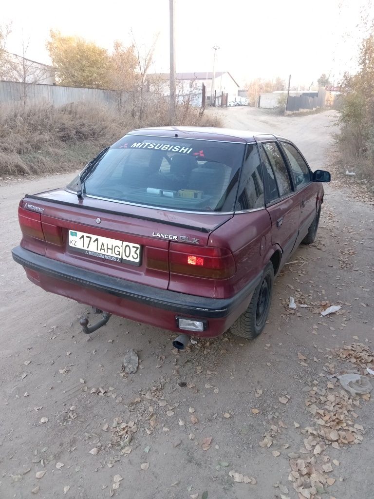 Срочно Продам Митсубиси Ланцер 1992 года инжектор