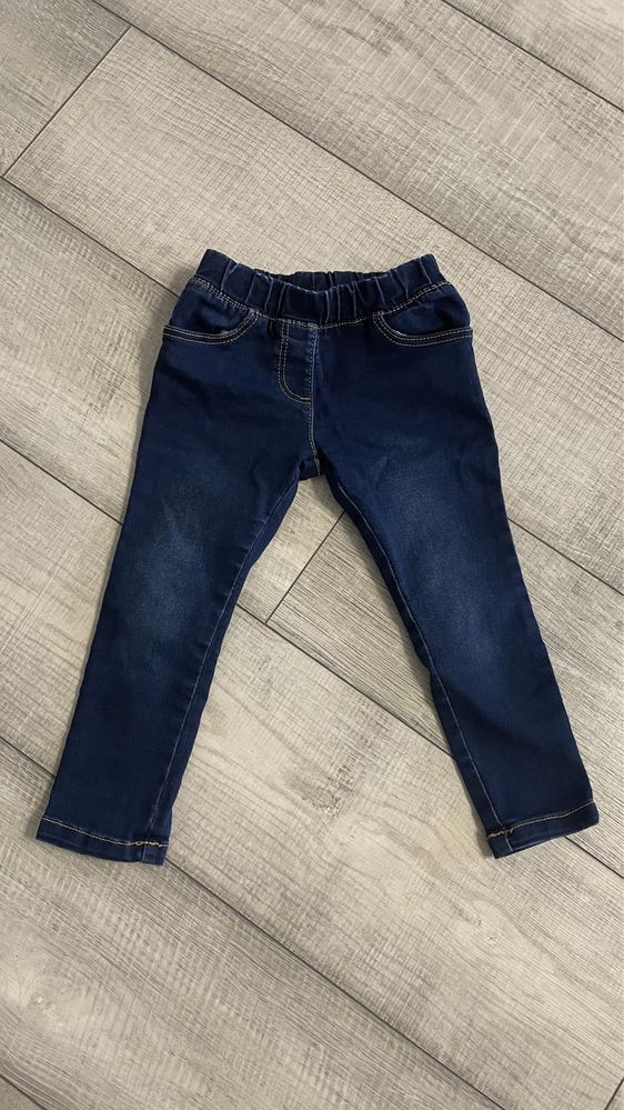 Продам джинсы 98см
