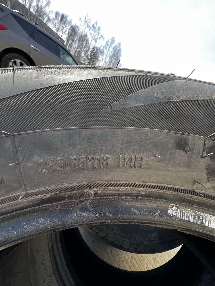 Продам летнюю резину в отличном состоянии 265/65/18
