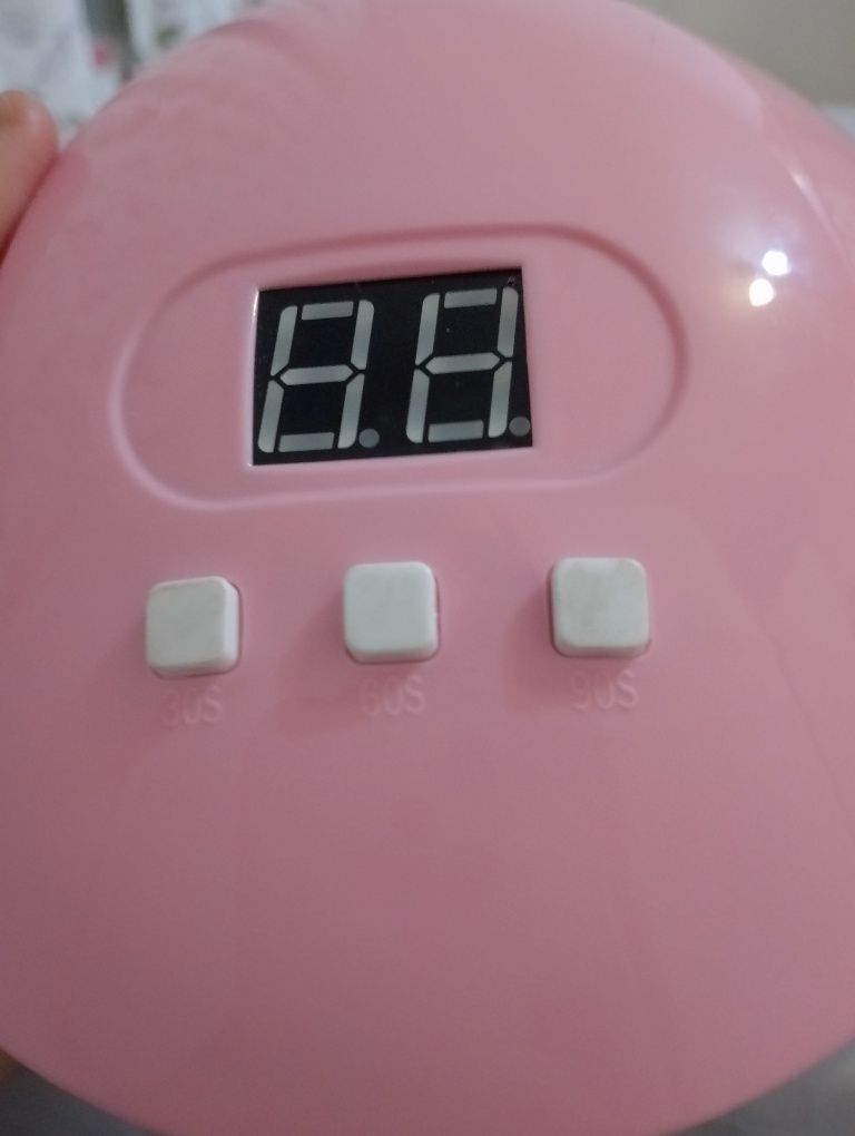 Продаю UV/LED лампу для сушки гель лака