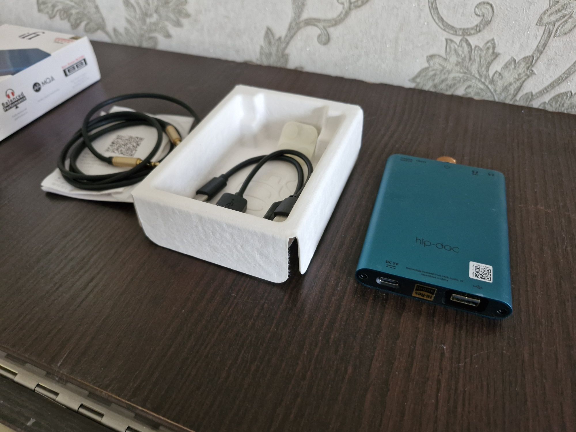 Портативный усилитель ifi audio hip dac blue