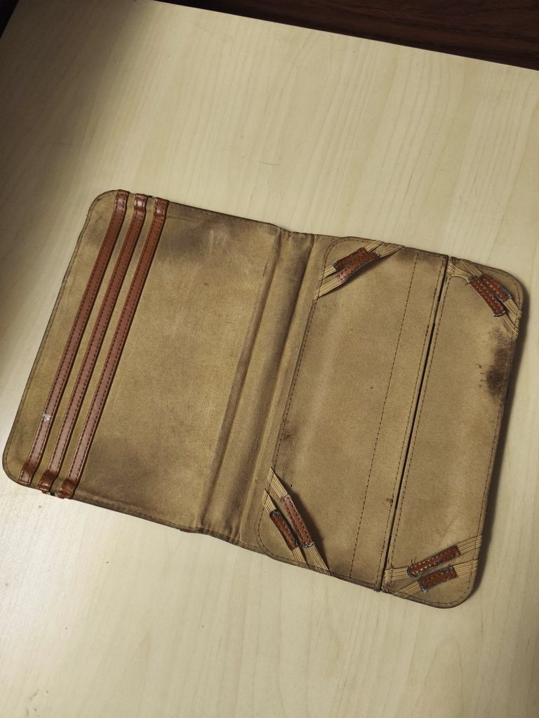 Планшет Lenovo Tab3 essential с чехлом
