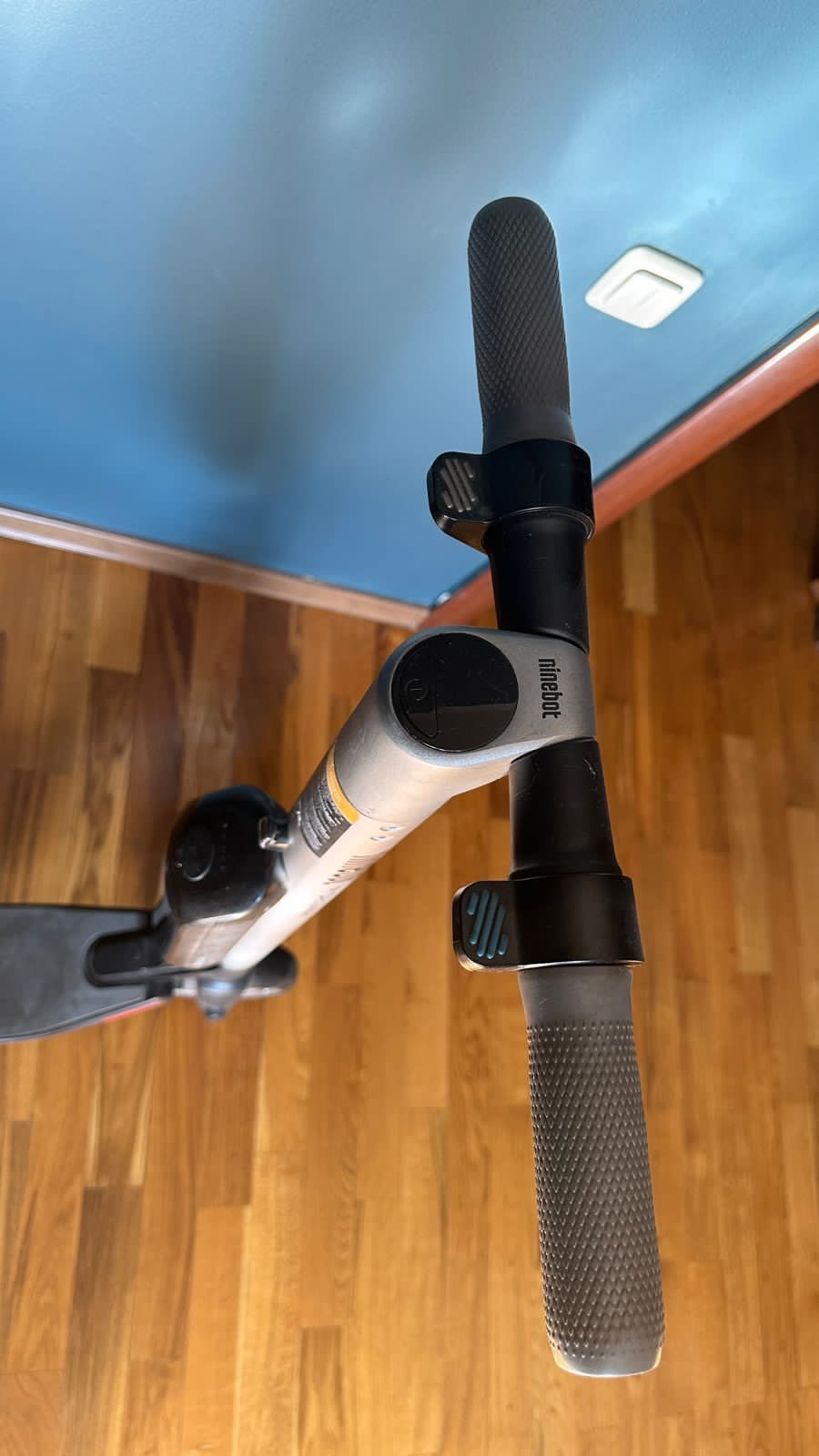 Электрический самокат Ninebot Kickscooter E22 с доп. батареей