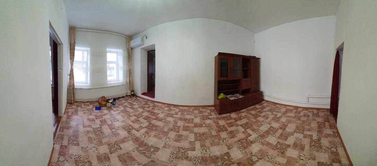 Частный дом в общем дворе