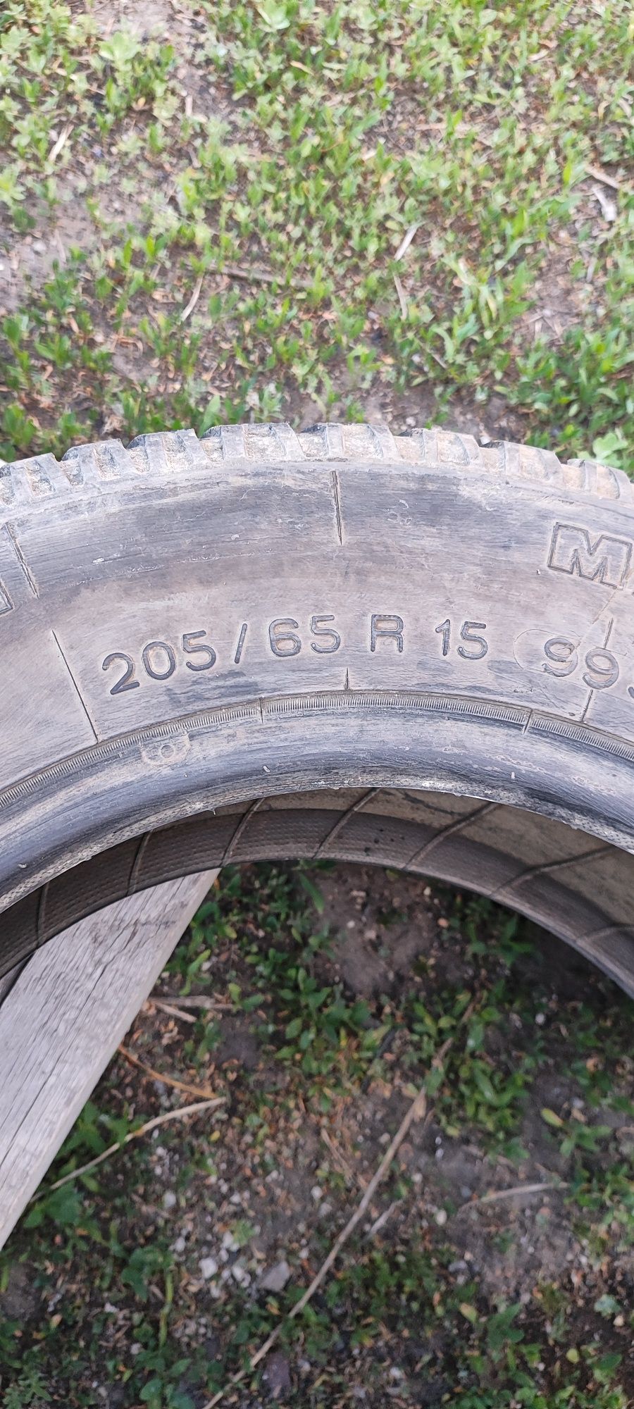 Шина б/у 205/65 R15