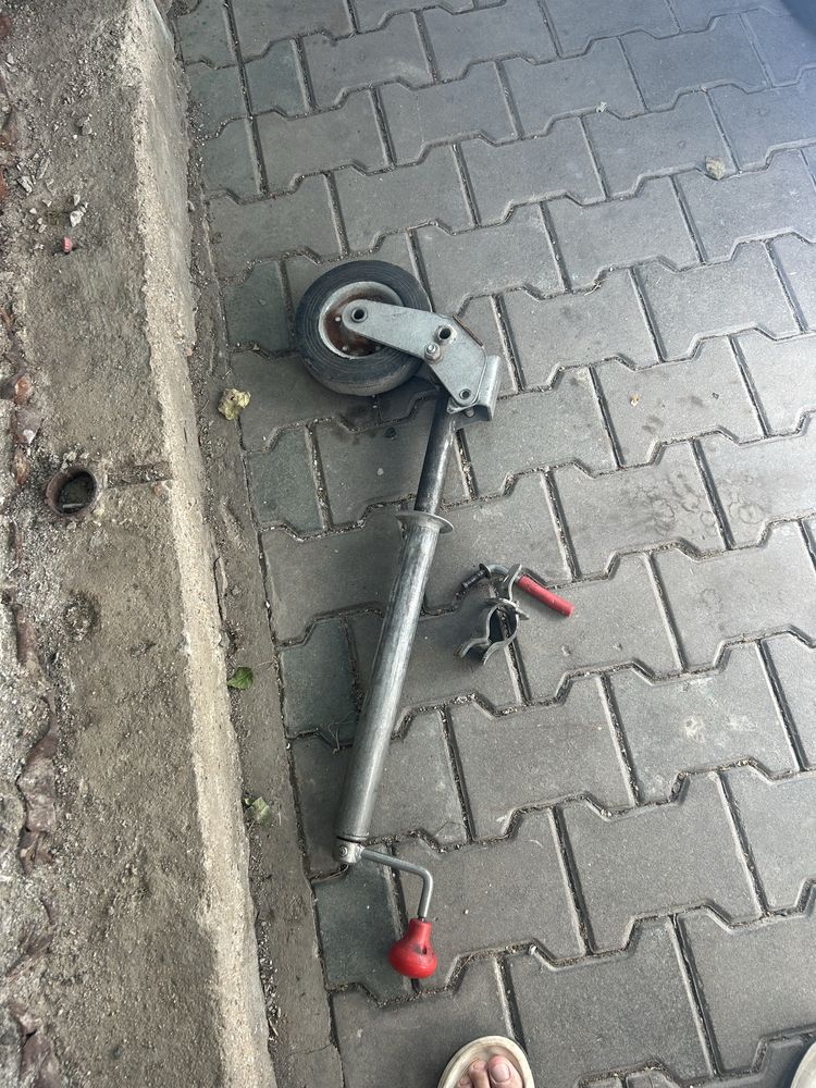 Подкатное колесо для прицепа
