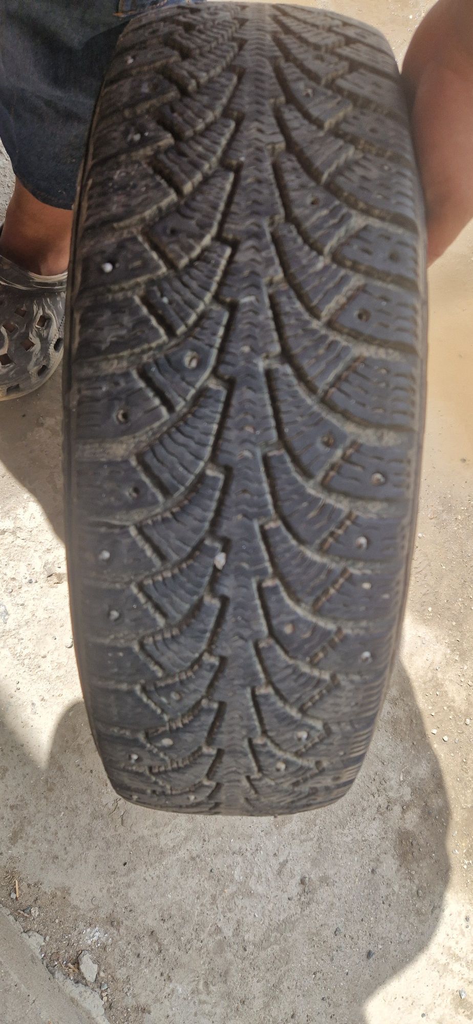 Зимние шины 185/65 R14