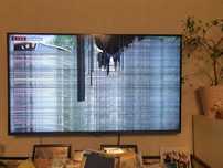 Телевизор LG smart оригинал. Сломан экран