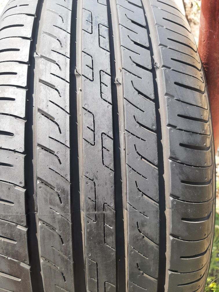 Продам шины 235/50/19 новые