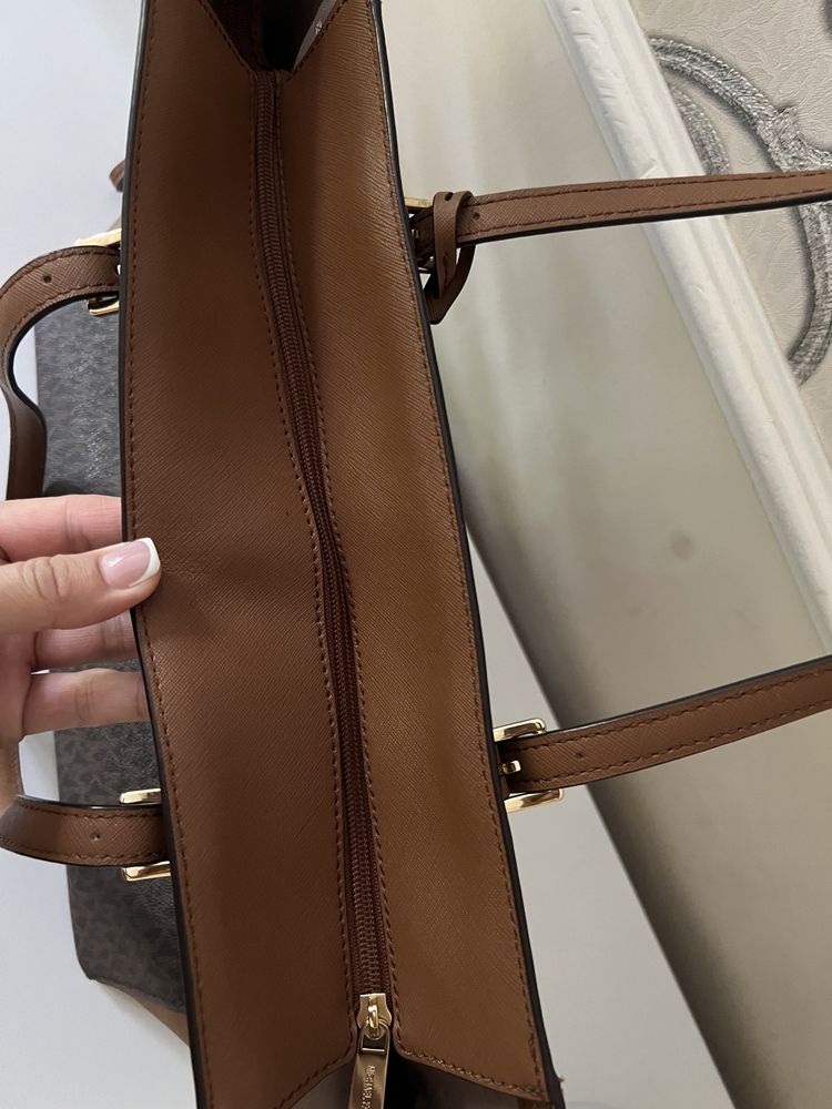 Сумка брендовая .michael kors.