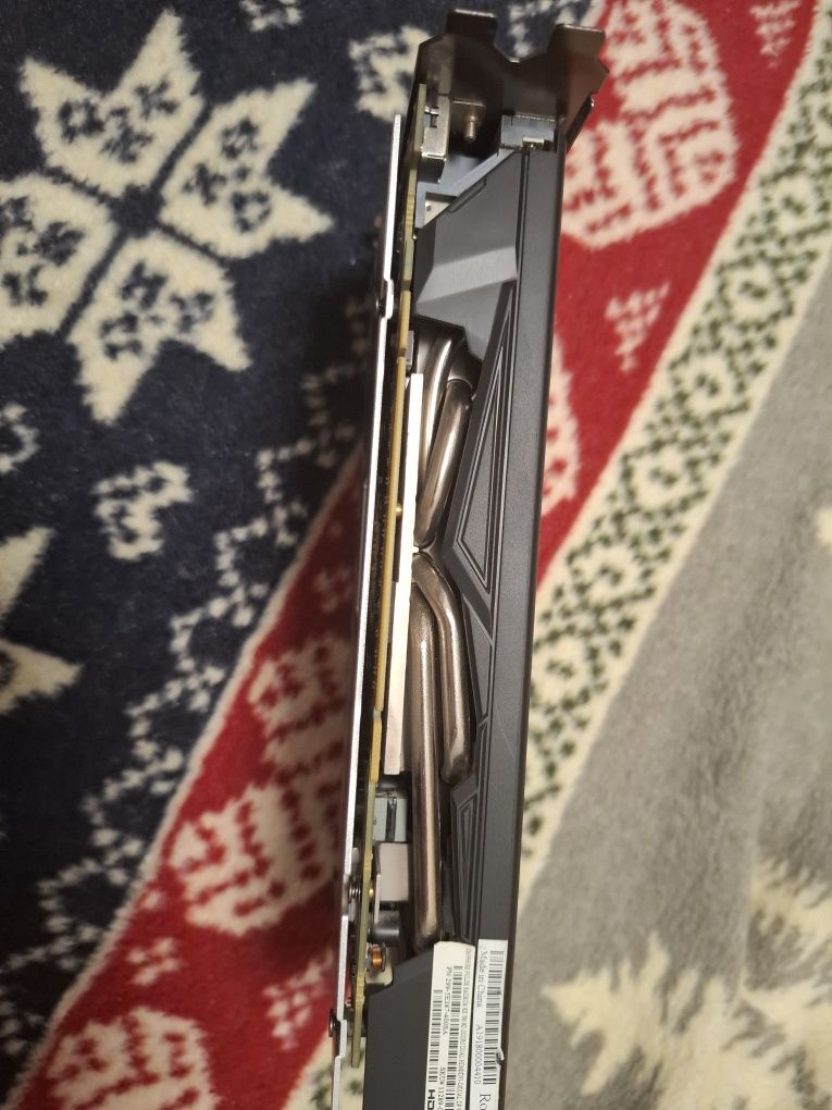 Видеокарта rx590 8 гб