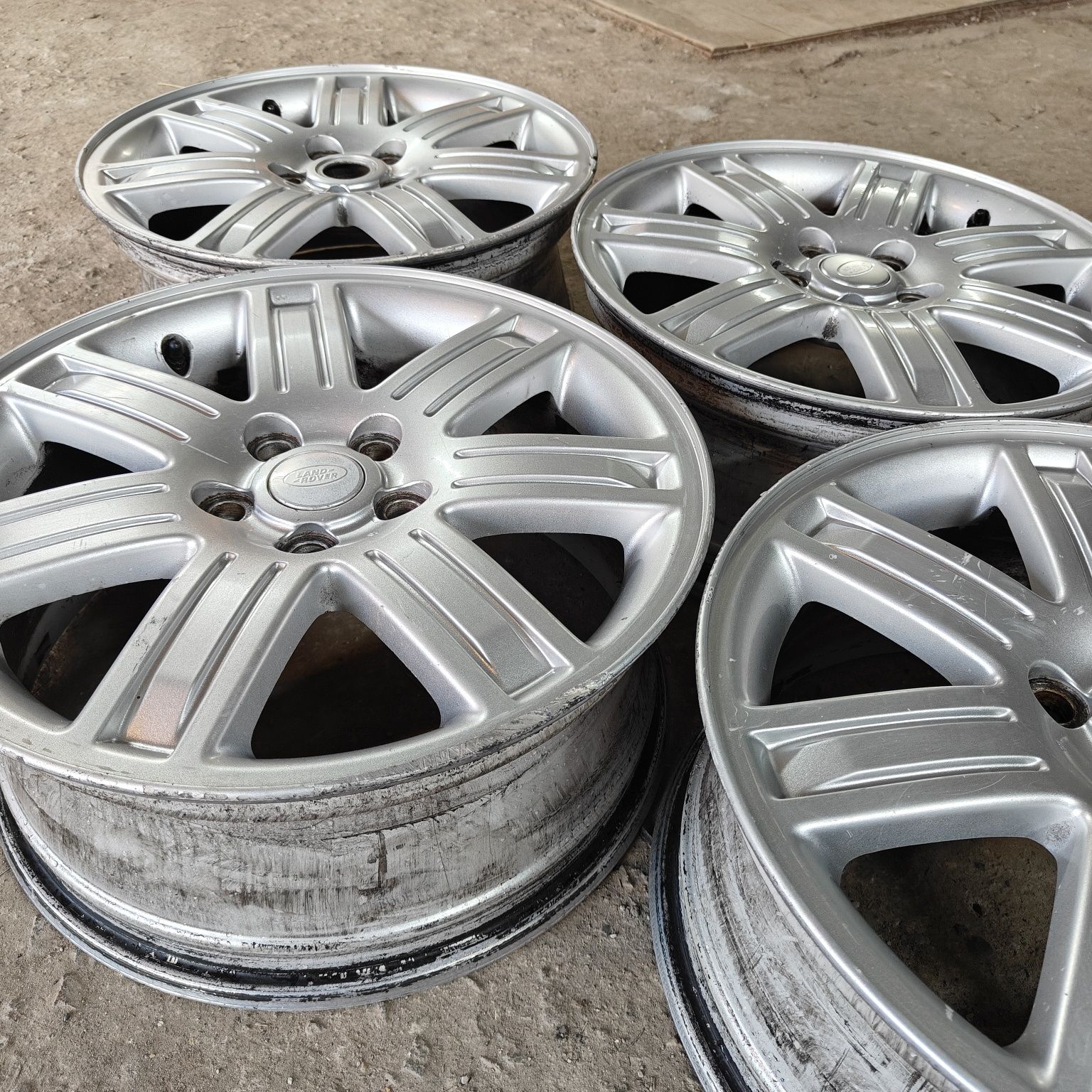 R19 PCD 5* 120 Комплект легкосплавных дисков