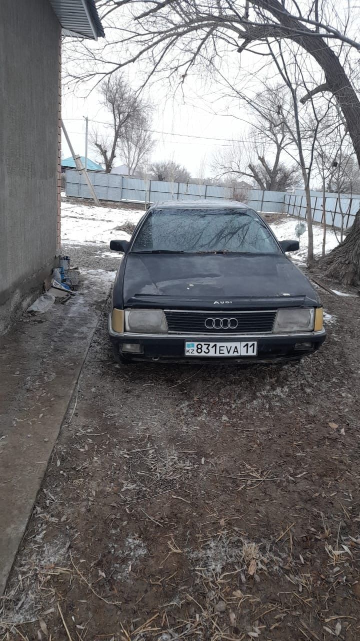 Машина темно синий
