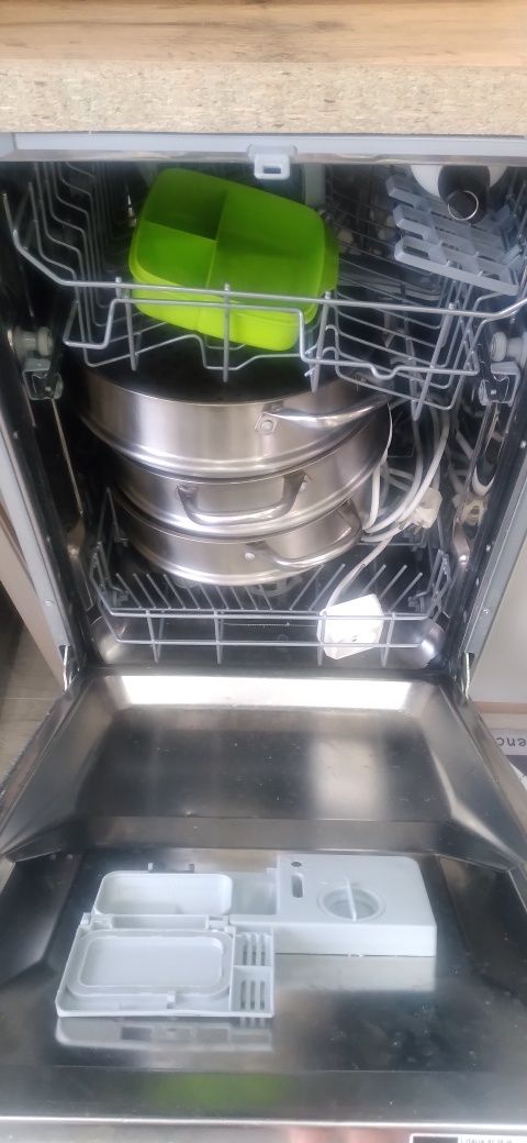 Продам посуда моечную машину ariston