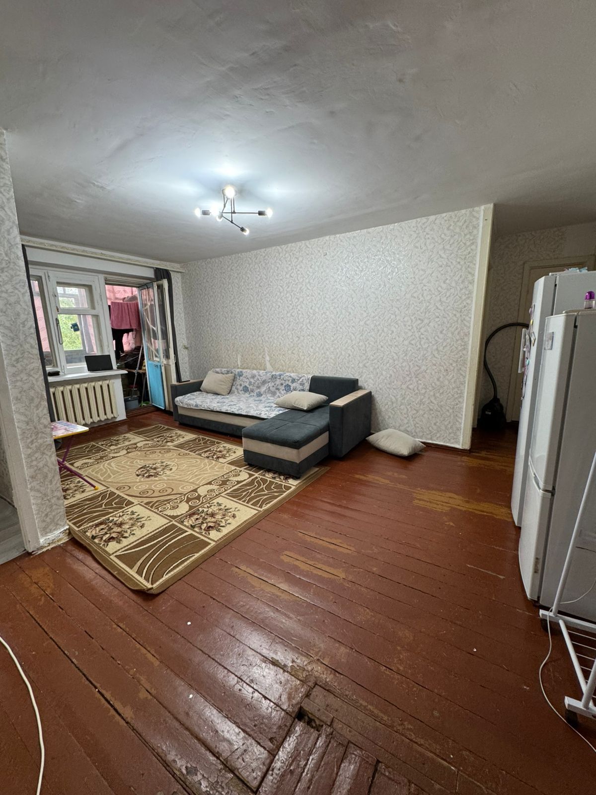 Продам срочно  3-х комн. квартиру