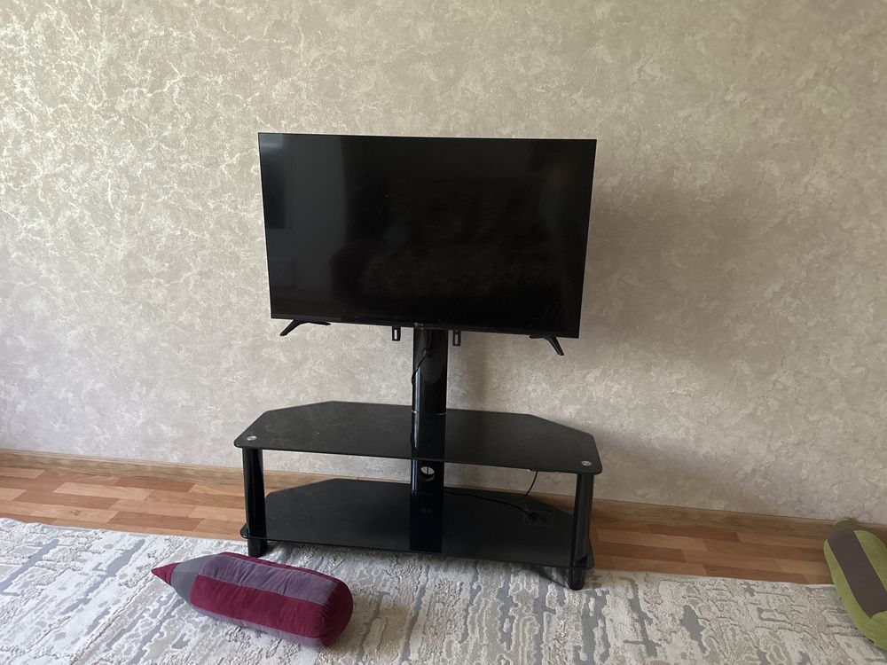 Продам телевизор почти новый
