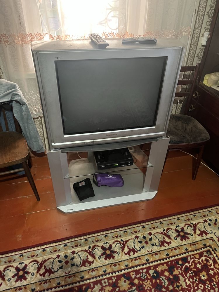Продам телевизор