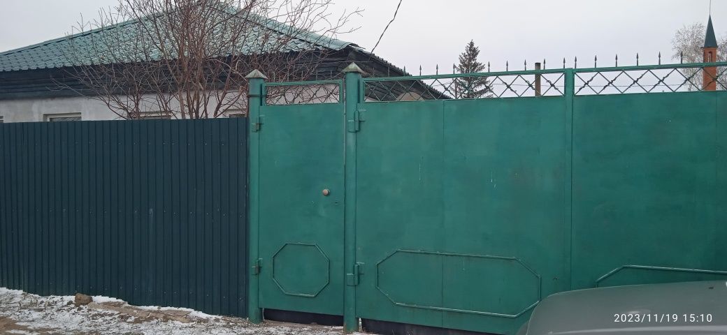 Продам отдельно стоящий 4 х комнатный дом
