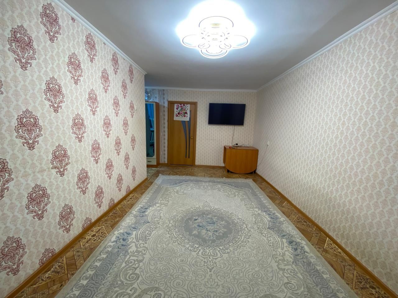 Продам квартира 2× комнатая