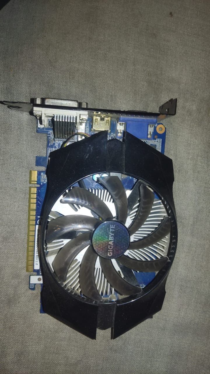 Продам видеокарты GT 740 .И так же разные комплектующие для