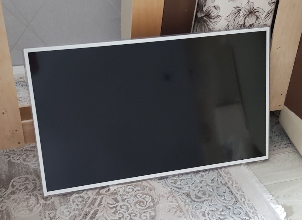 Продам ж/к телевизор Samsung б/у