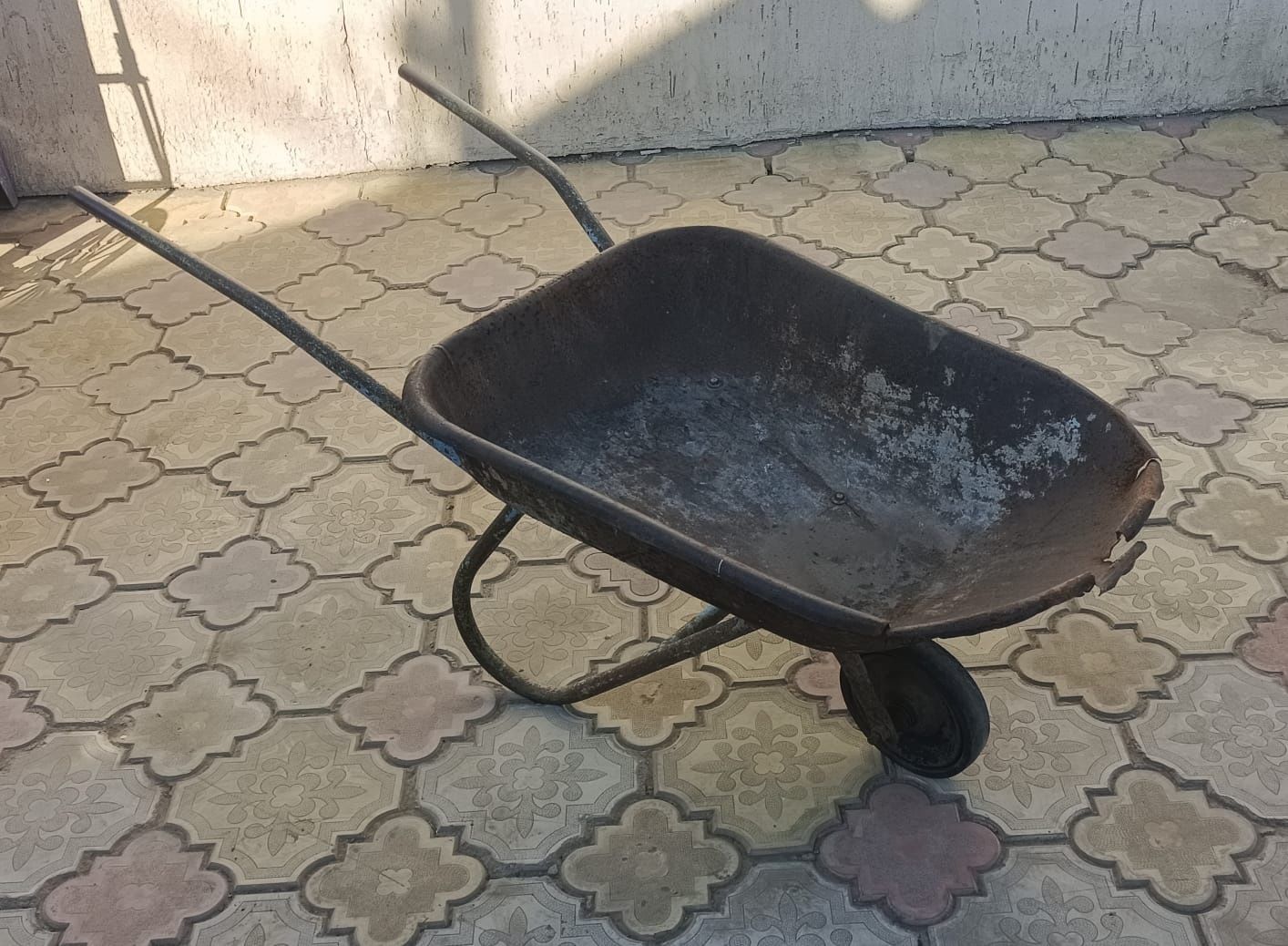 Продам тележку б/у