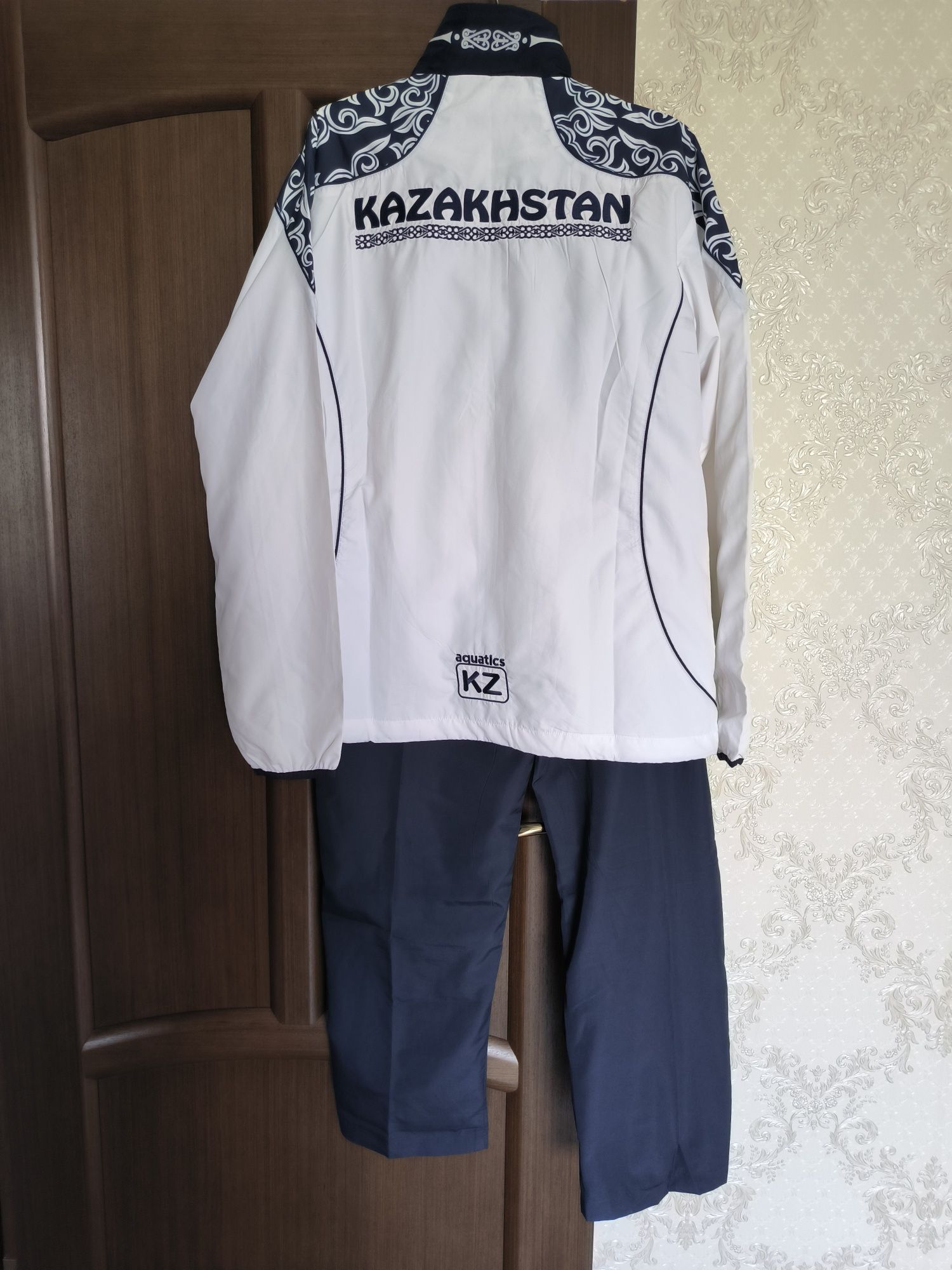 Спортивные костюмы