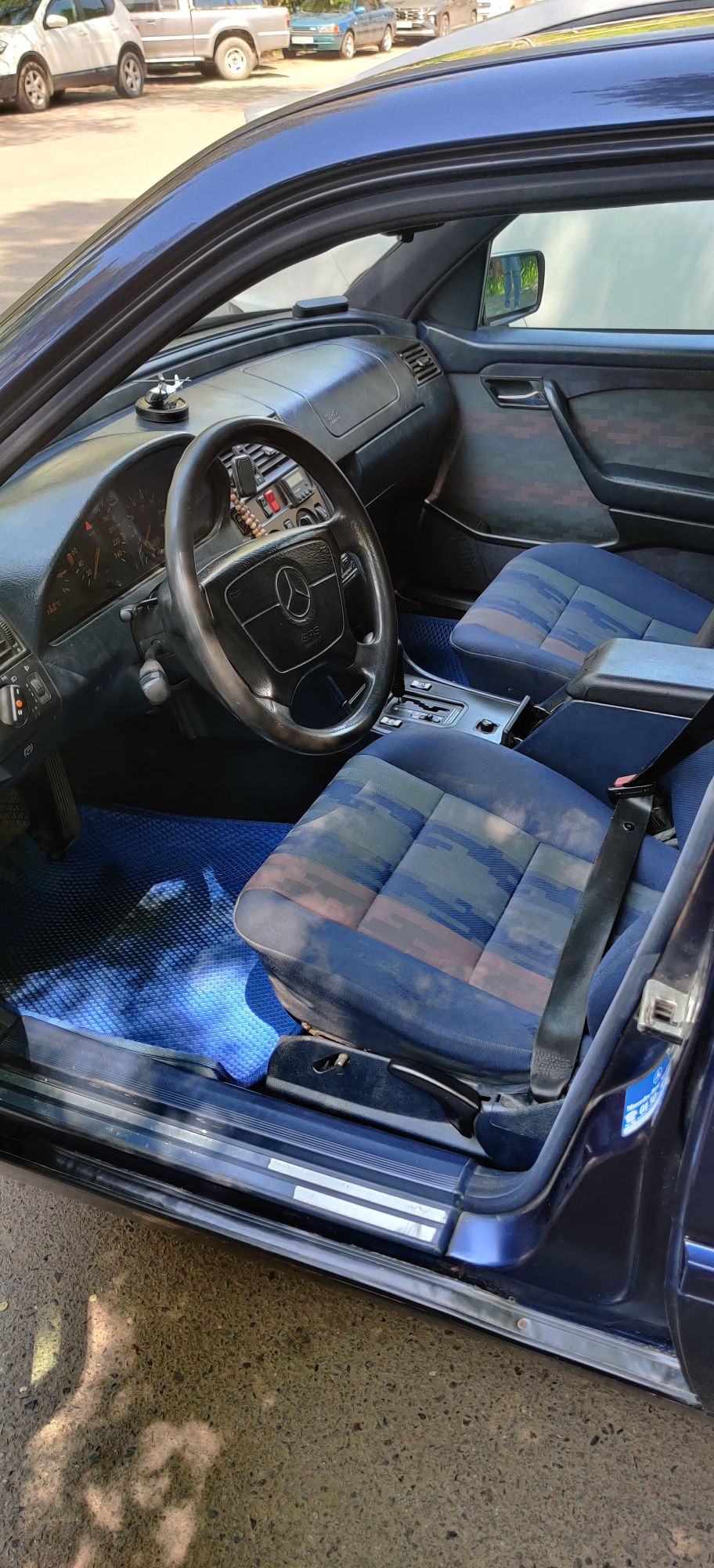 Продам или обменяю Мерс С 180, объем 2.0, автомат, 1995, Алматы