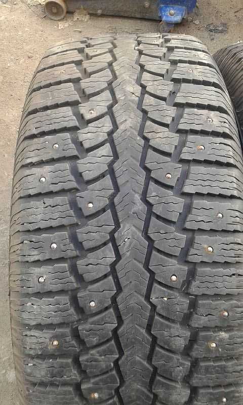 Шины 255/55 R18 - "Maxxis Presa Spike SUV" (Китай), шипованные.
