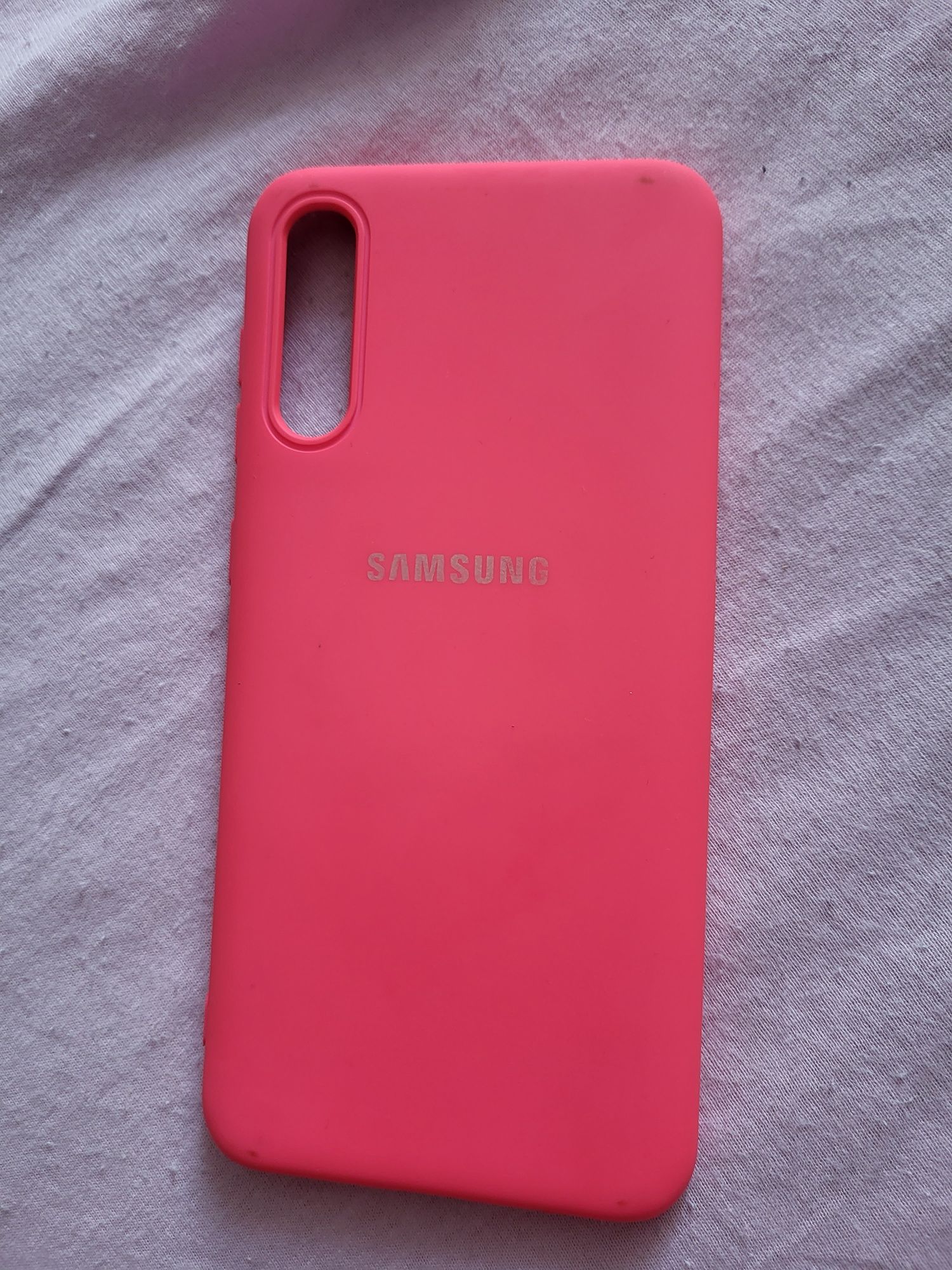 Продам чехлы на телефон Galaxy A50 за 100 тг каждый