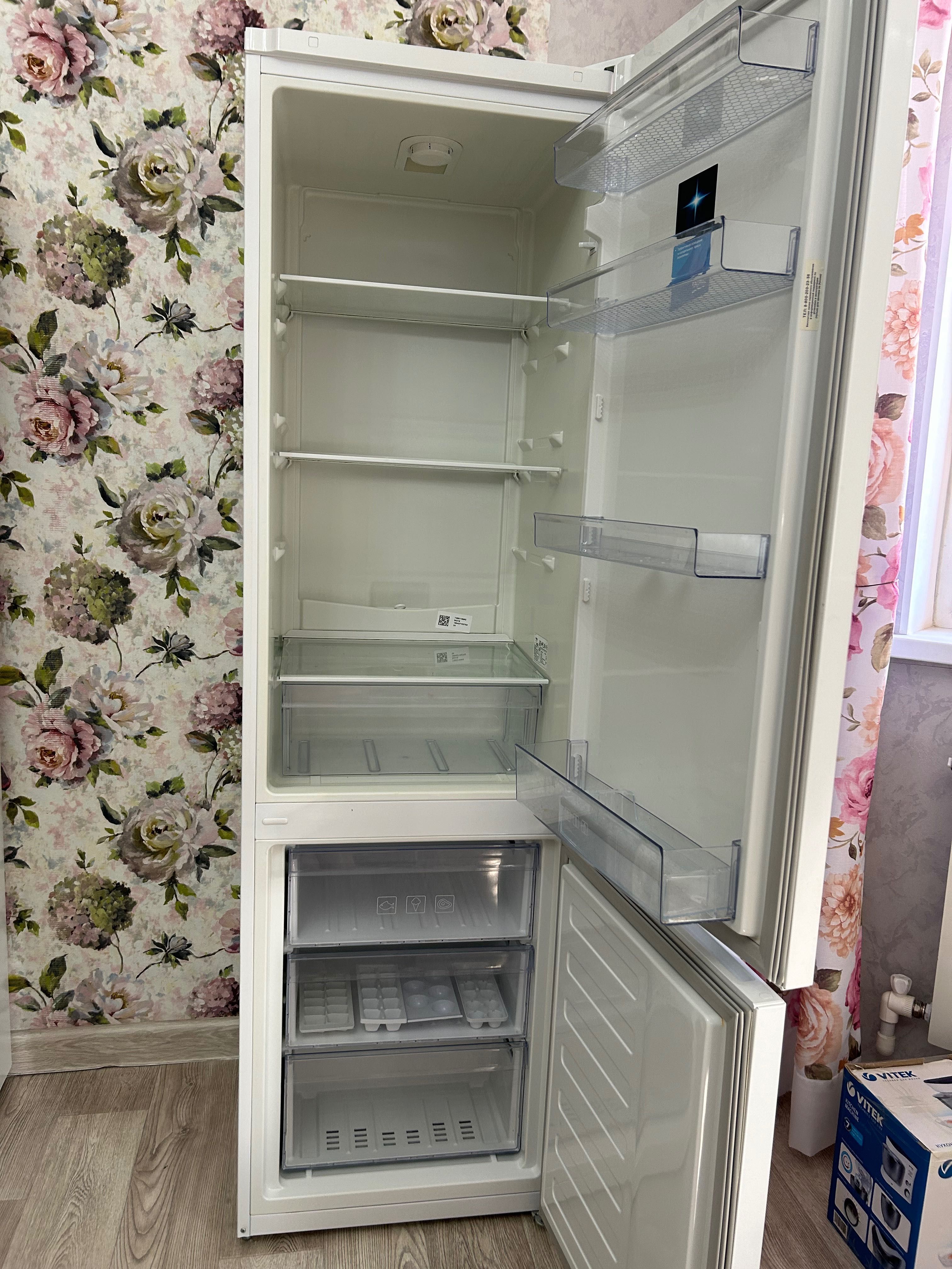 Холодильник beko продам