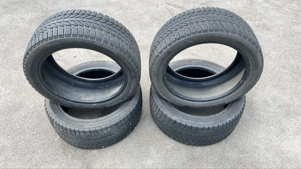 Шины зимние 225/45 R17