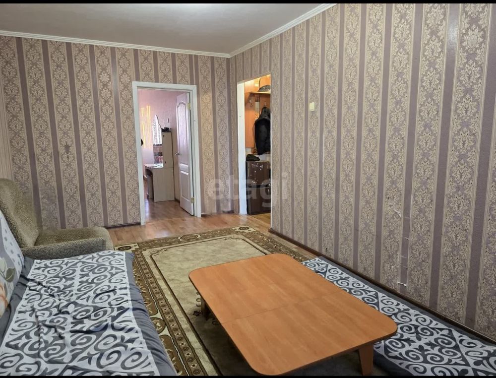 продам 2 комнатную квартиру КЖБИ