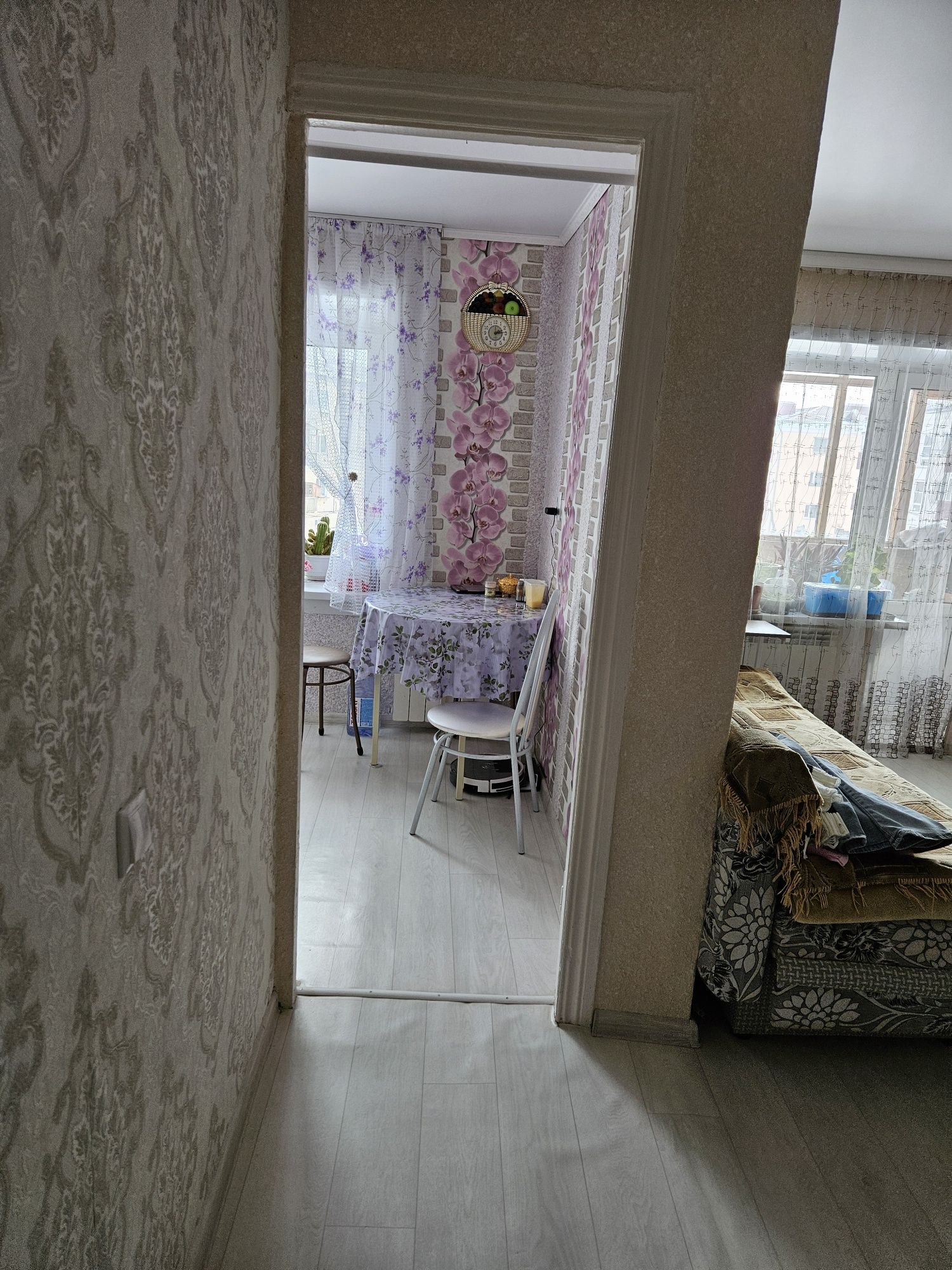Продам однокомнатную квартиру  на 3 этаже.