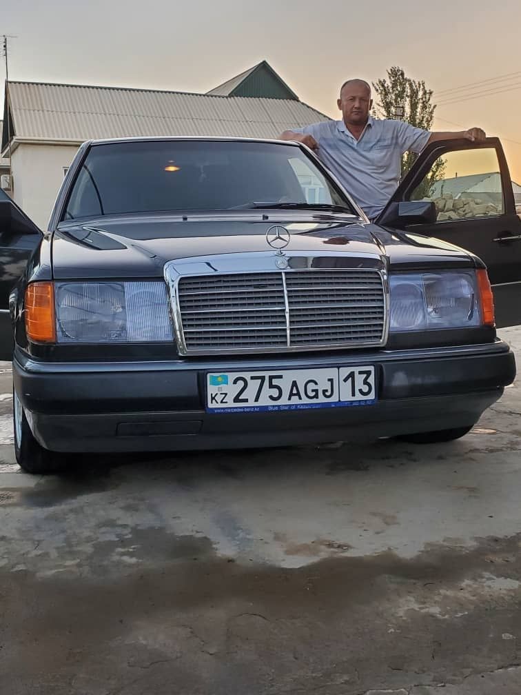 Мерседес бенс 124