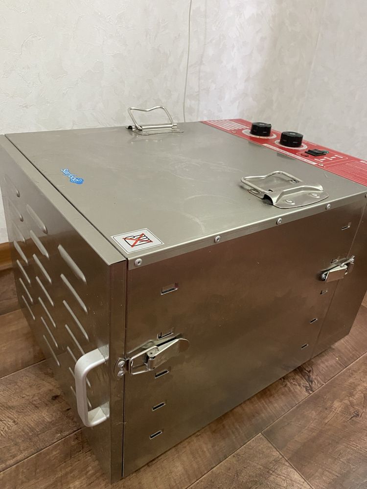 Кухонный комбайн миксер сатылады сушилка для сухопродуктов продам