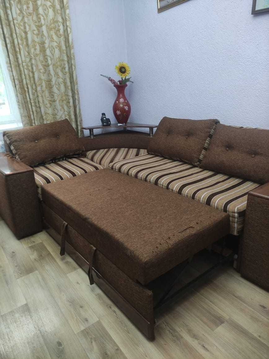Продам диван и комод б/у