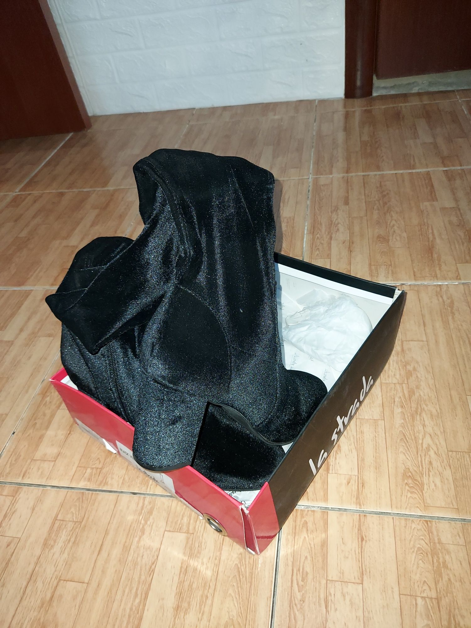 Продам кожаные босоножки, мокасины,мужские стильные туфли пр-во Италия