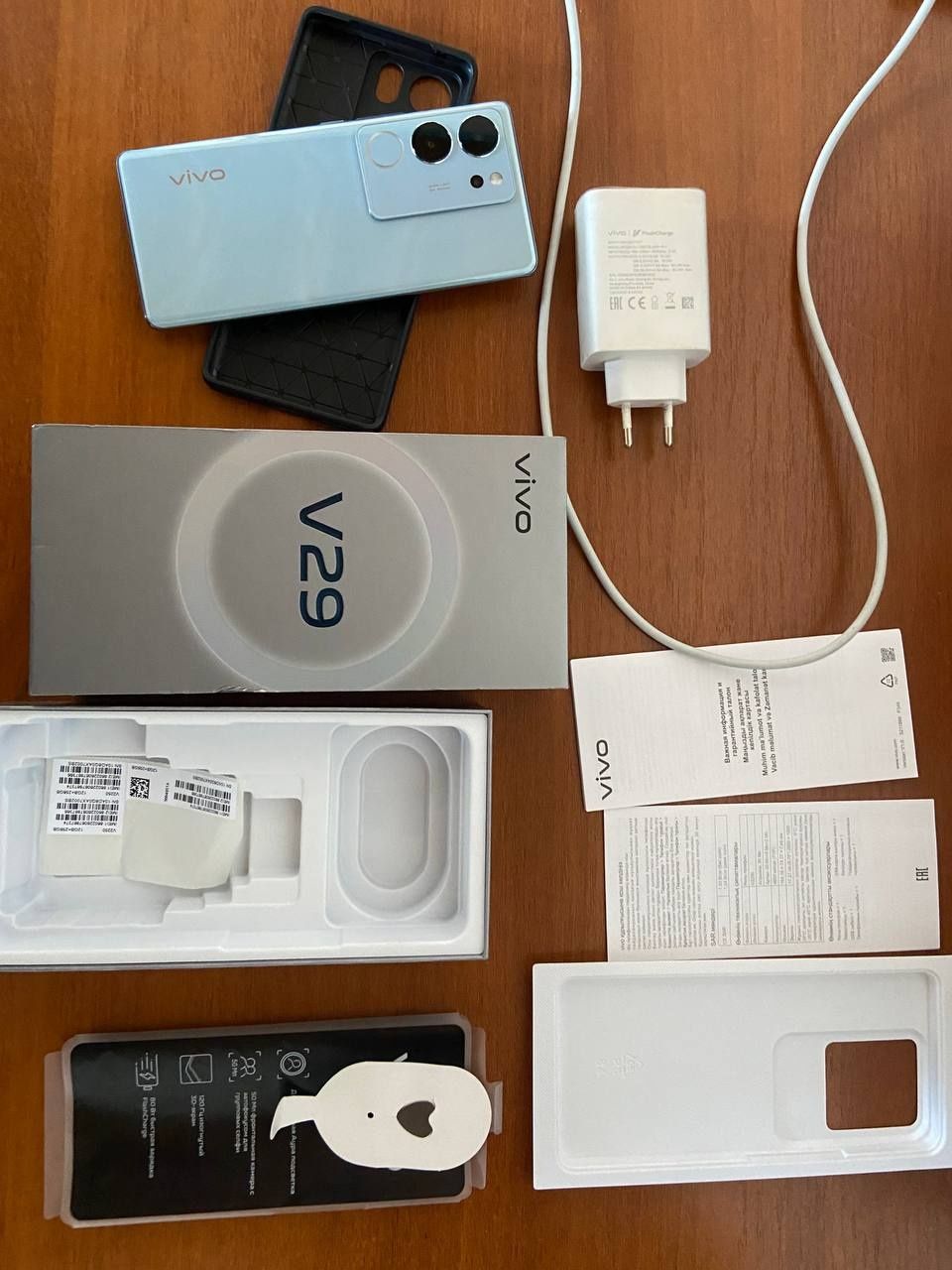 Vivo v29 5g 256 Гб,RAM 12+8гб