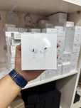 AirPods в продаже