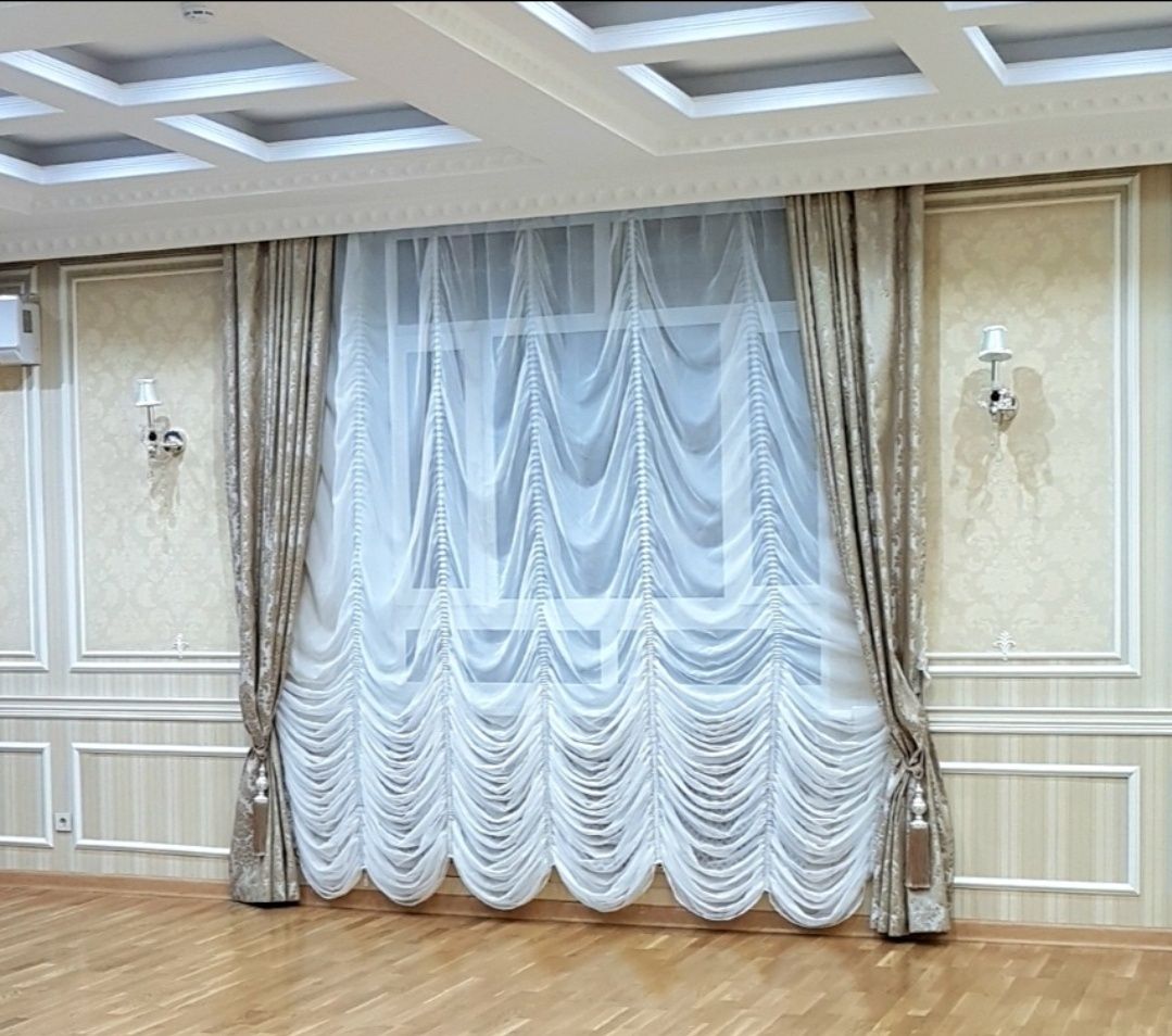 Продам комплект шикарных штор с тюлями (есть 4шт)