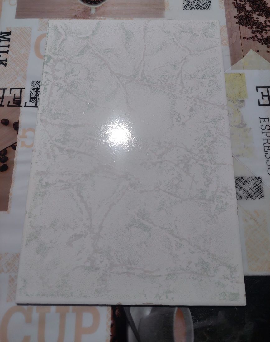 Продам плитку новая