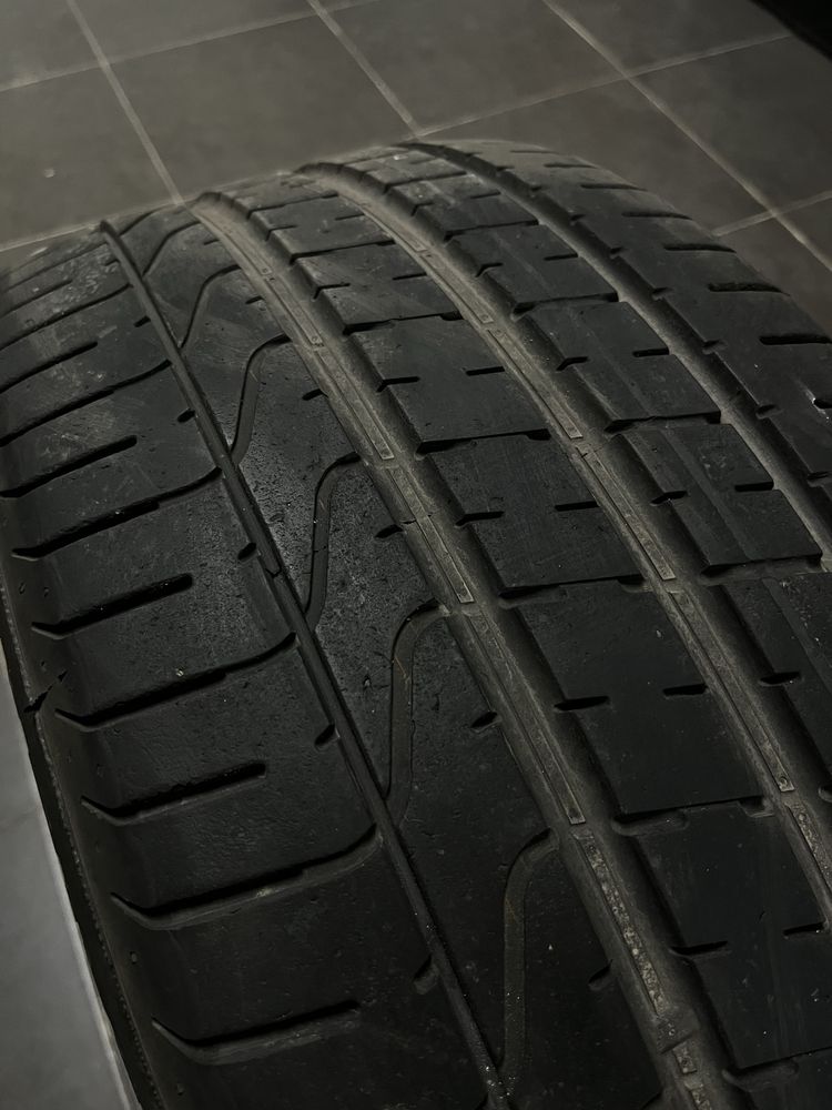 Комплект летней резины Pirelli P-Zero 275/40 R22