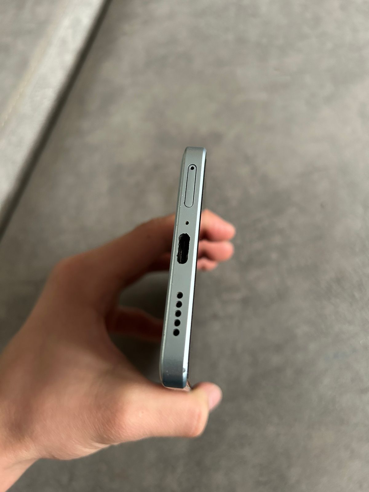 Poco f5,белого цвета