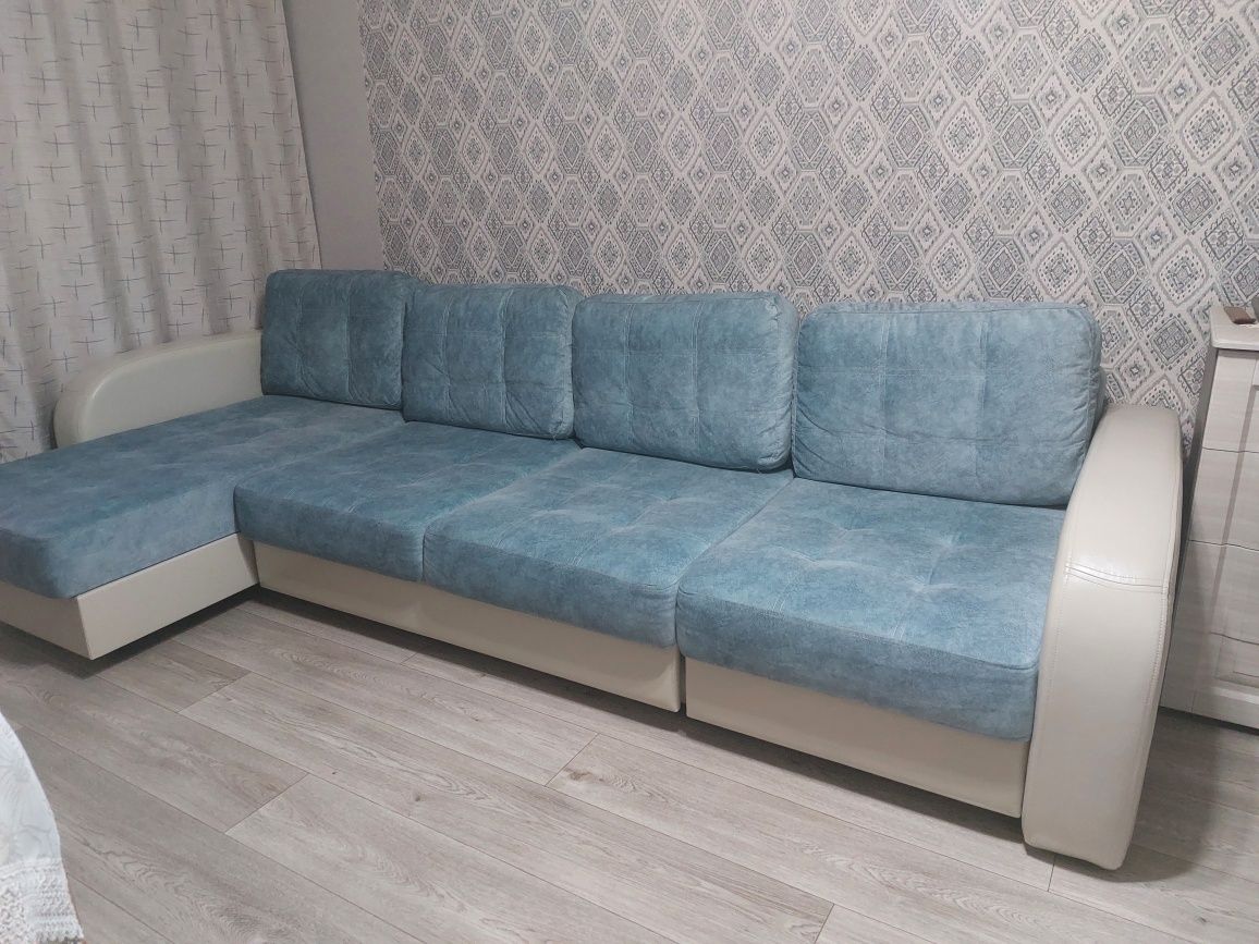 Продам диван б/у