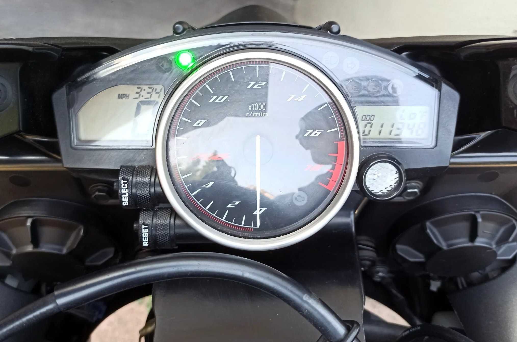 Мотоцикл Yamaha R6