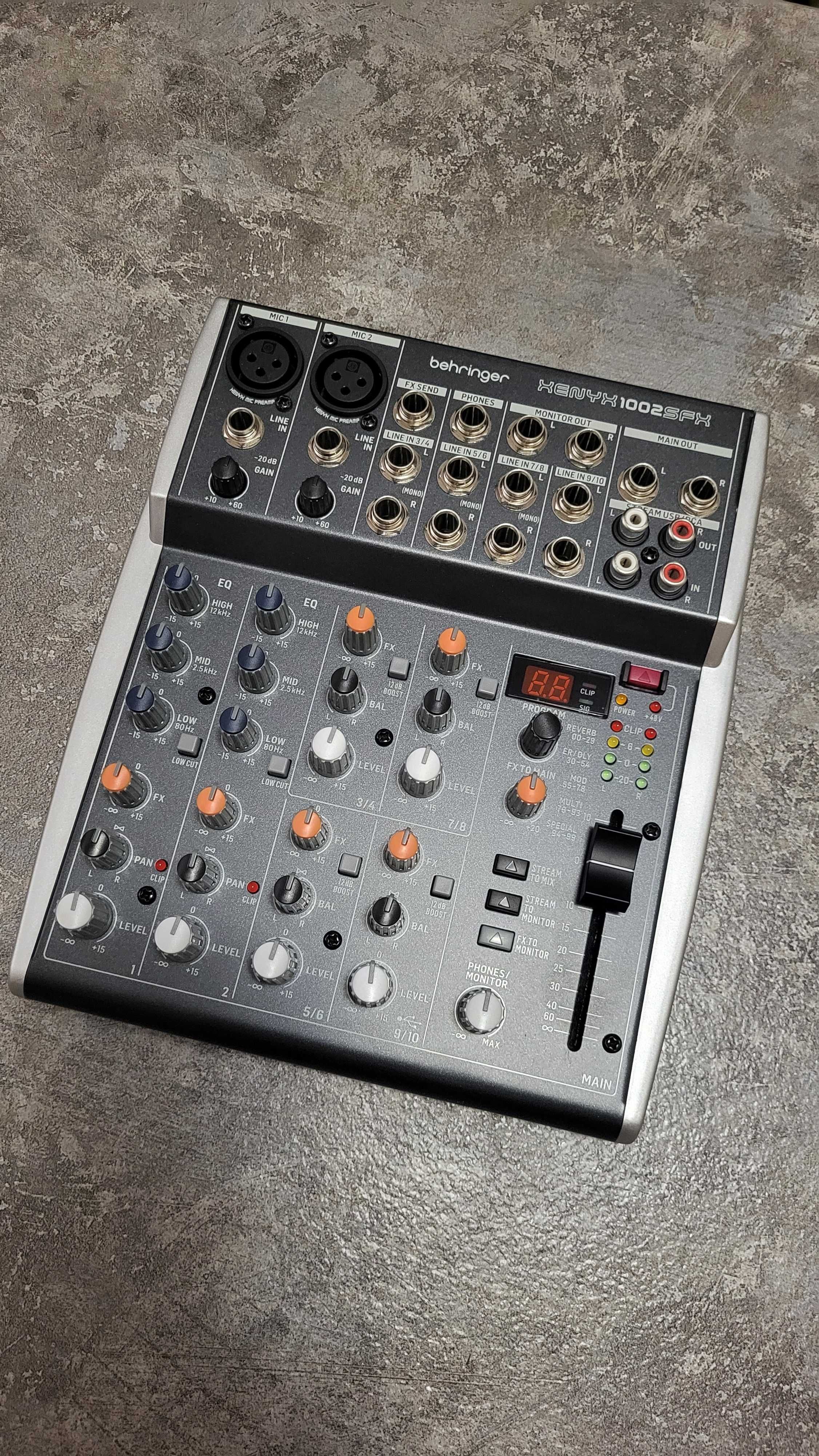 Микшер Behringer HENYX 1002SFX с эффектами