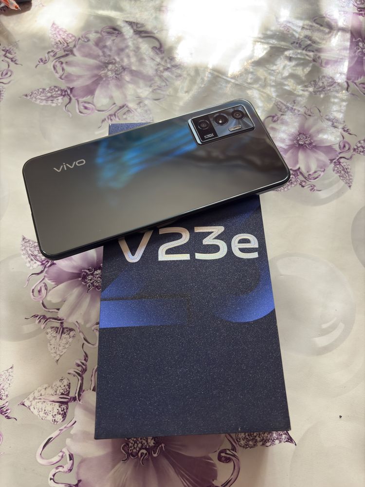 Смартфон Vivo V23e